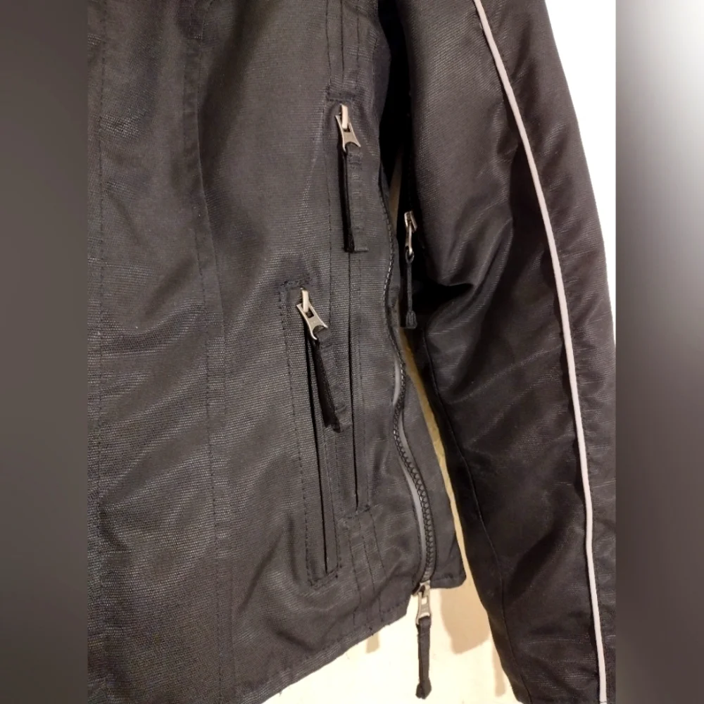 Harley-Davidson® Women's Triple Vent System Waterproof Textile Riding Jacket - Picture 4 of 16